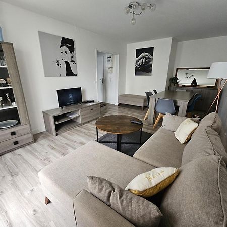 شقة Charmant Pied-A-Terre Entre Paris Et Disneyland - Rer A Et E فيليرز سور مارن المظهر الخارجي الصورة