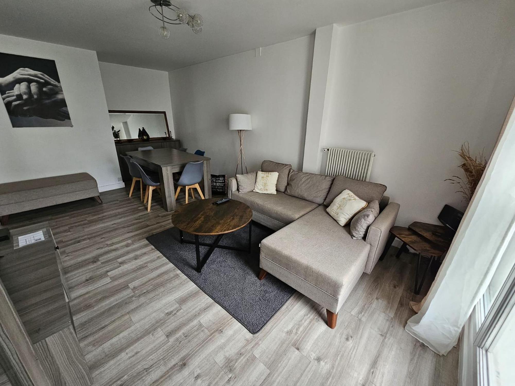 شقة Charmant Pied-A-Terre Entre Paris Et Disneyland - Rer A Et E فيليرز سور مارن المظهر الخارجي الصورة